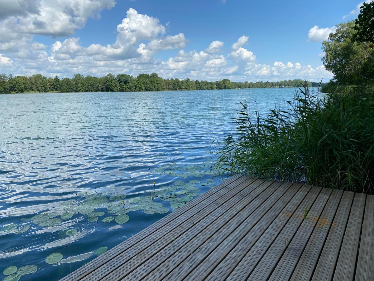 Miedzy Wodami - Domki Na Mazurach Mikołajki Eksteriør bilde
